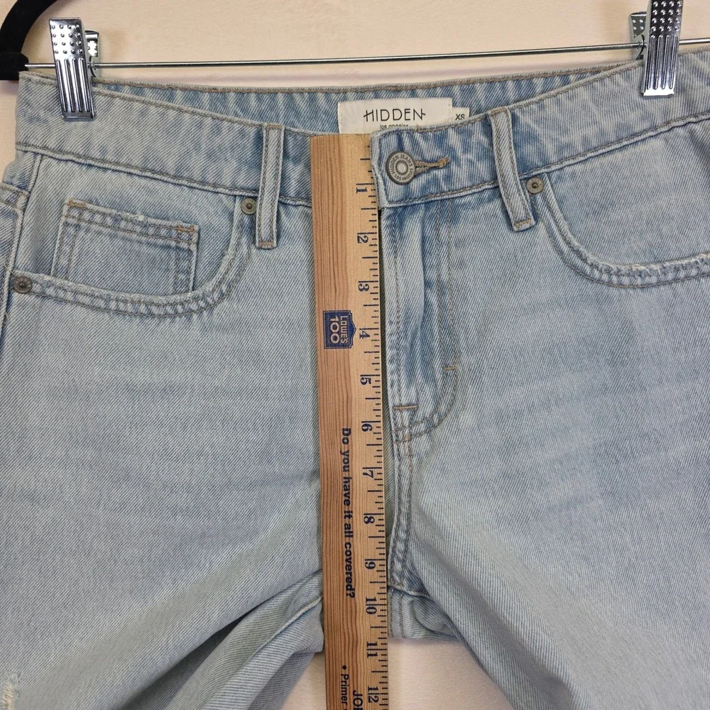 Y2K Hidden Denim Shorts Womens XS Light Wash Distressed Baggy Grunge Skater Edgy